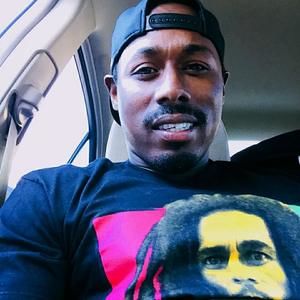 Meet your Posher, Bee